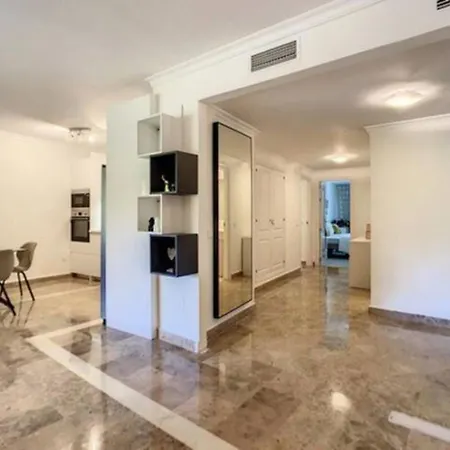 4 Bedrooms San Pedro, Newly Refurbished Apartment